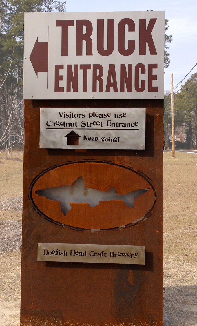 Dog-fish-entrance-monument-sign-kent-signs